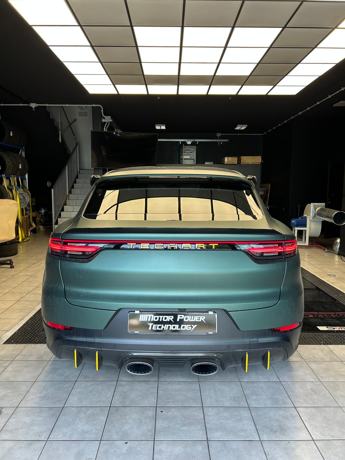 PORSCHE TECHART 1