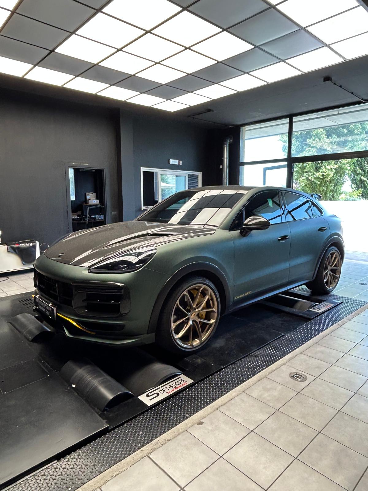 PORSCHE TECHART 2