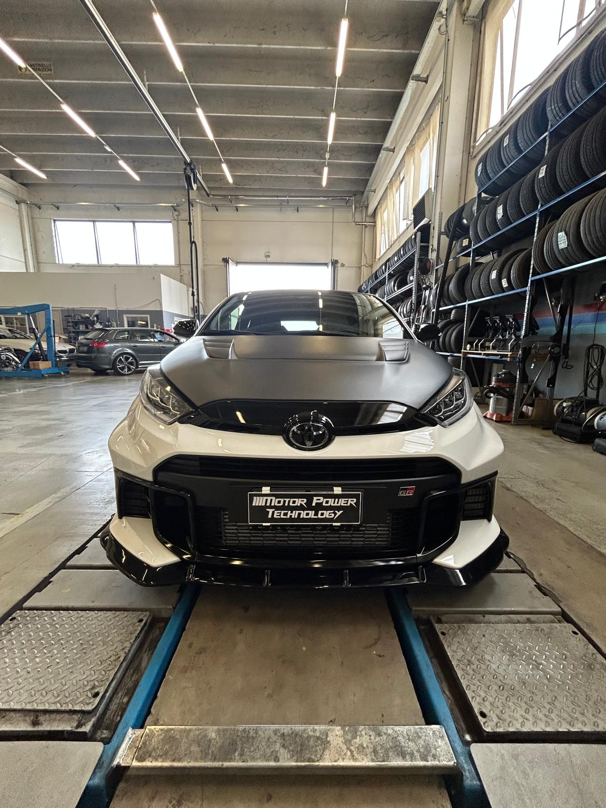 YARIS GR